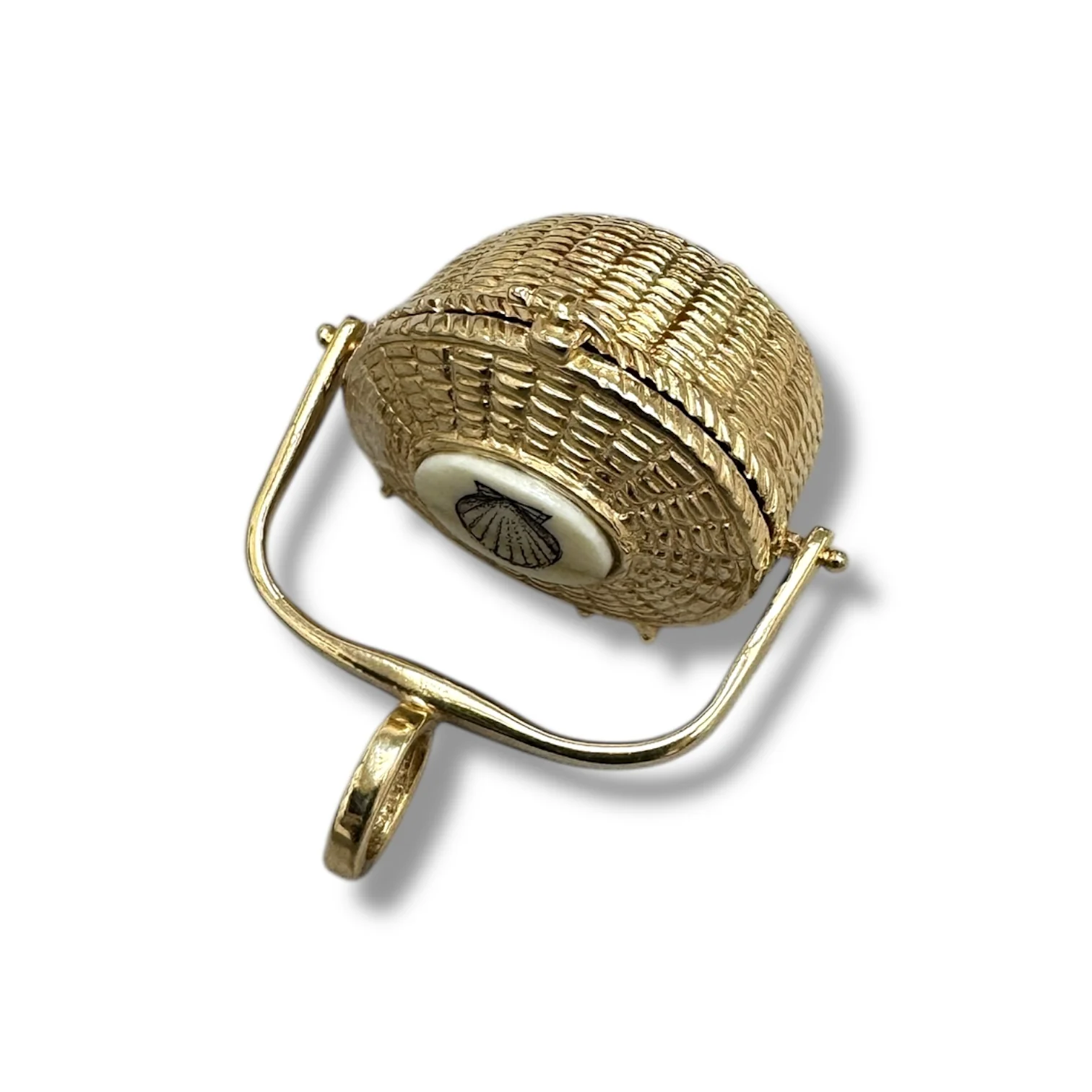 Nantucket Basket Pendant with Scrimshaw - Image 3
